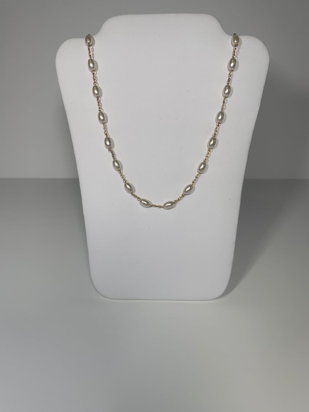 Pearls Midi Necklace